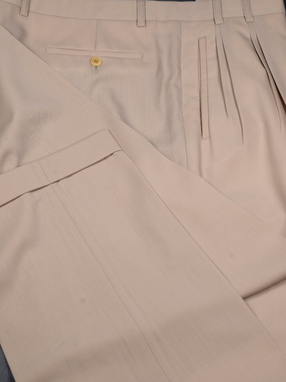 Zanella Italy Pleated Dress Pants -- 100% Virgin Wool -- Tan 38 EUC